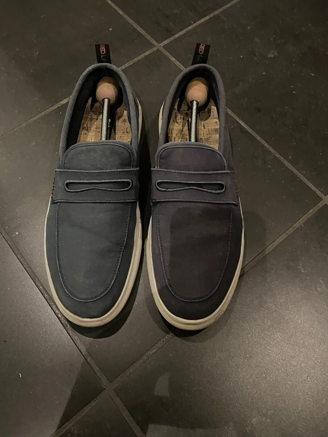 Mörkblå loafers från Red Level - 1