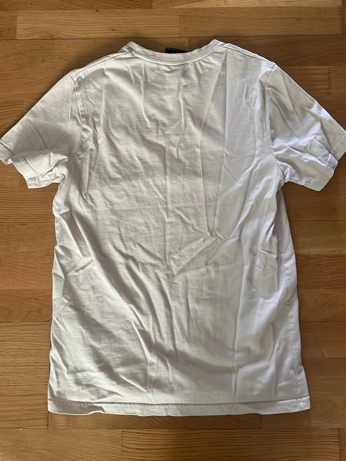 Beige t-shirt från Lyle & Scott - 1
