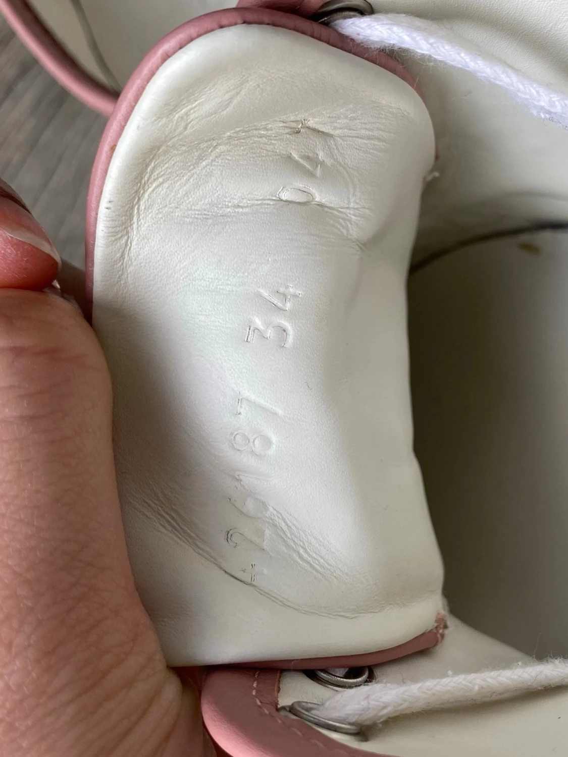 Gucci sneakers - 6