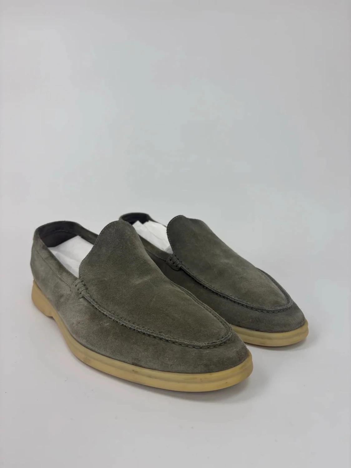 Grå Loro Piana mockaloafers med beige sula - 1