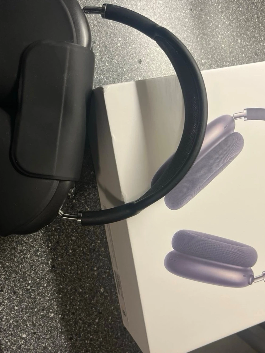 AirPods Max - 3499kr - 4