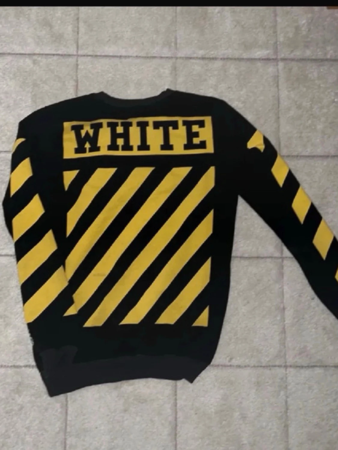 Svart Off-White tröja med gula detaljer - 1