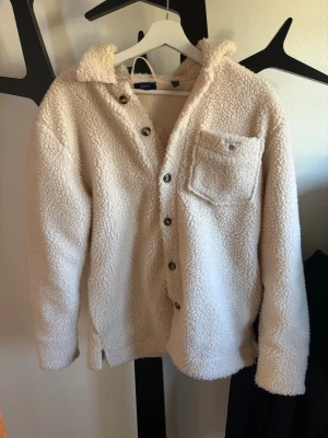 Gant  -  Gant jacka i färgen beige, nytt skick 