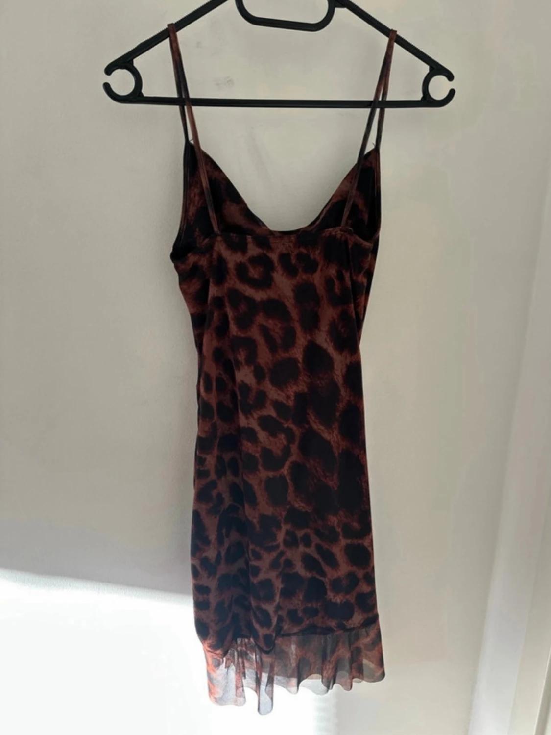 Leopardmönstrad klänning - 1