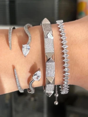Armband  - 120-190kr