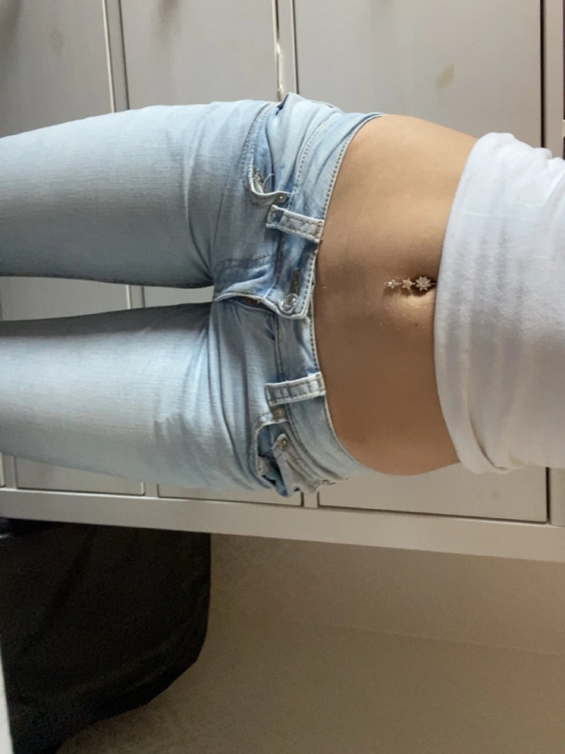 Ljusblåa low waist jeans