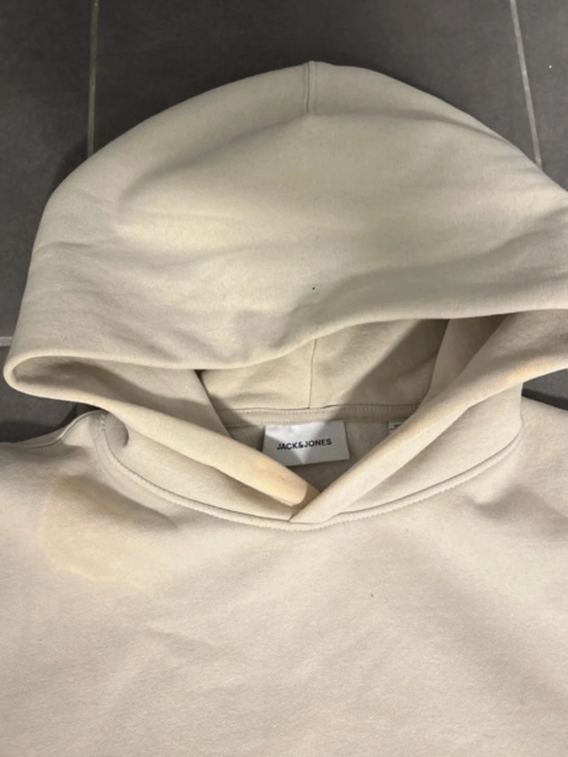 Beige hoodie med magficka - 2