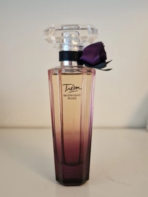 Lancome Tresor Midnight Rose EdP 30ml - Oanvänd. Söt doft av hallon.