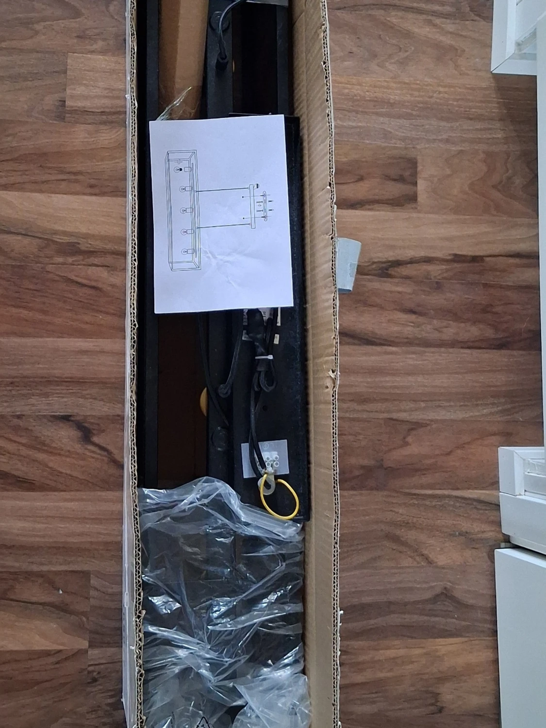 Lisboa taklampa svart/mässing - 2