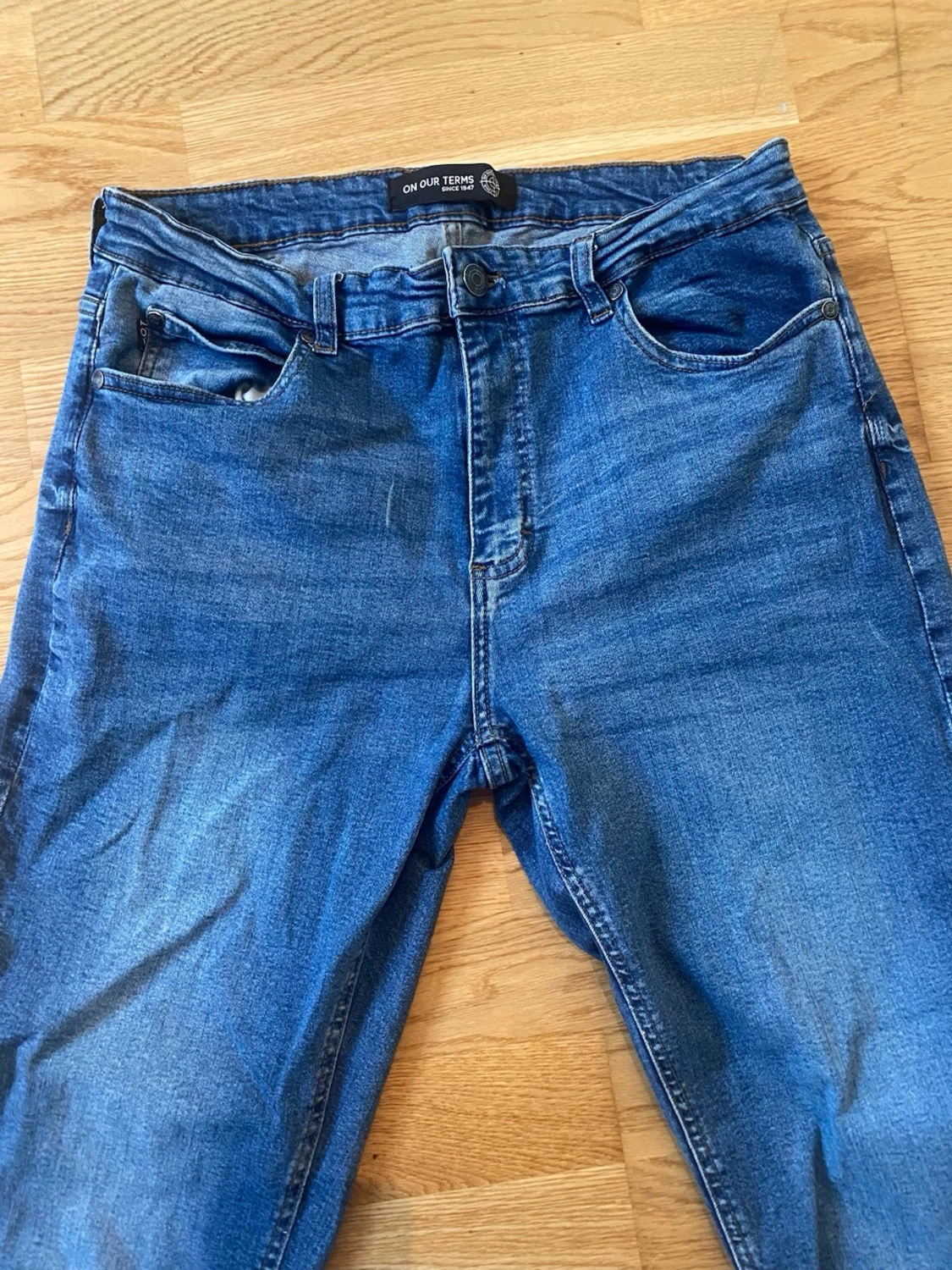 Blåa jeans från On our terms - 2