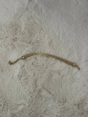 Armband från Edblad - Säljer armbandet på första bilden från Edblad🤍 använd några gånger 