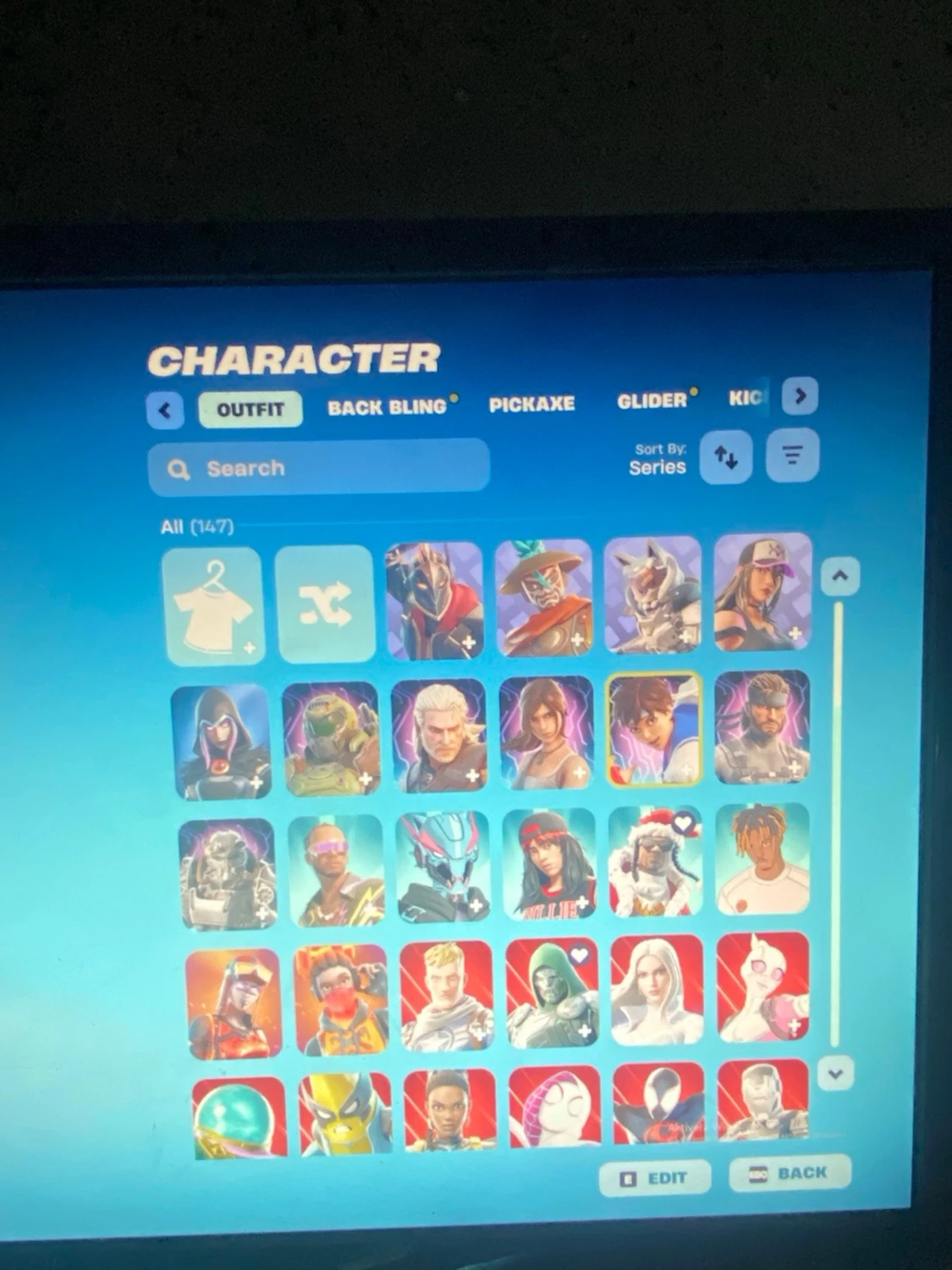 Fortnite-konto med många skins