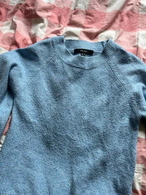 Blå tröja från Veromoda - Långärmad blå tröja. Skriv om ni vill ha fler bilder eller har frågor!💞