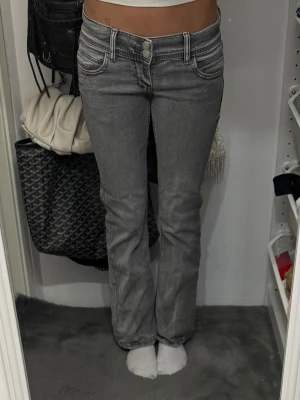 Gina jeans - Skitsnygga och bra skick då dom inte använts så mkt av mig❣️❣️ skriv för frågor och pris kan diskuteras såklart❣️