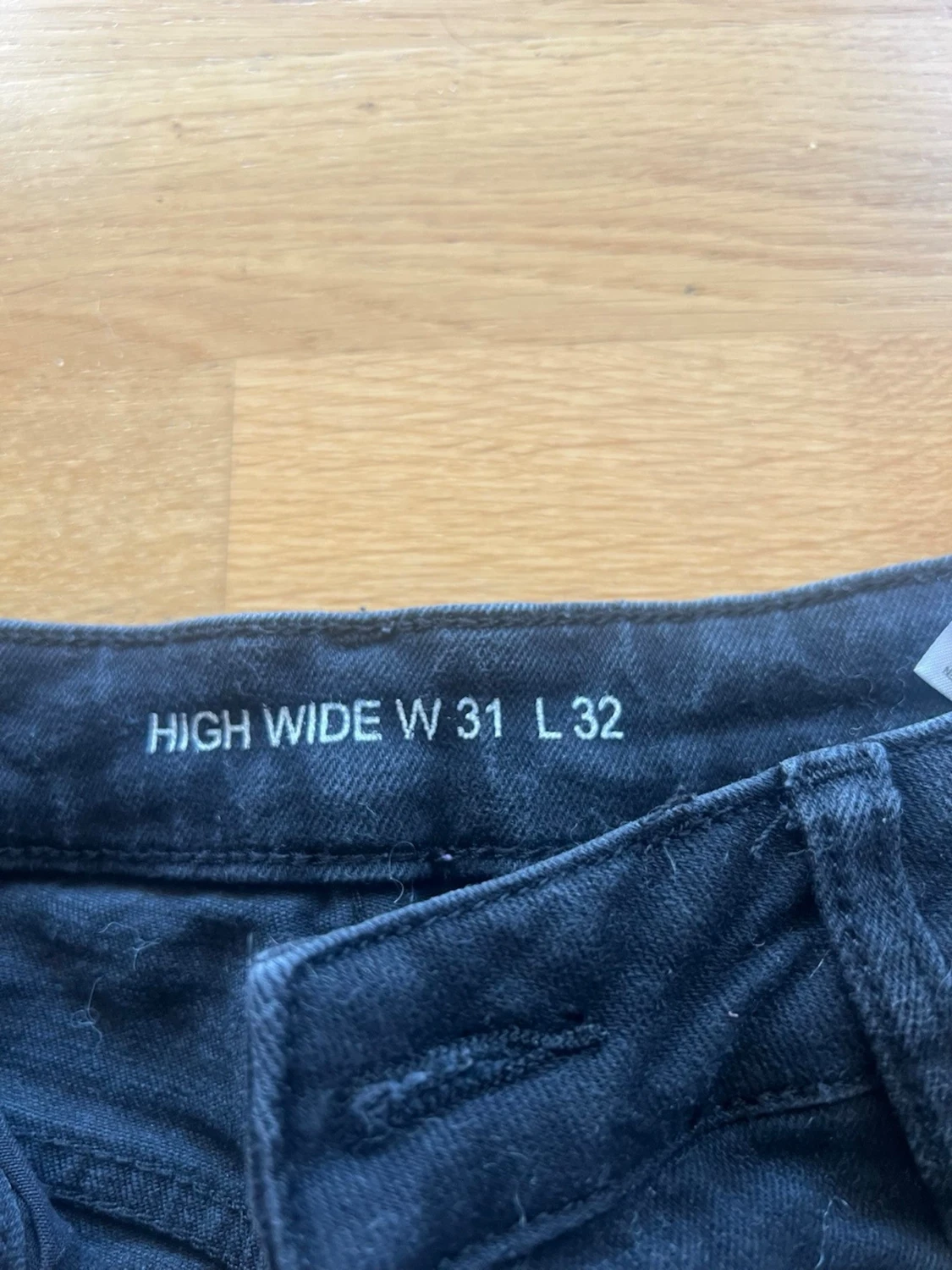 Svarta high waist raka jeans - 2