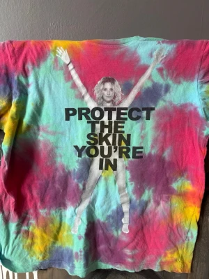 Protect the skin you’re in - Marc Jacobs | Large - Protect the skin you’re in tshirt - limited edition