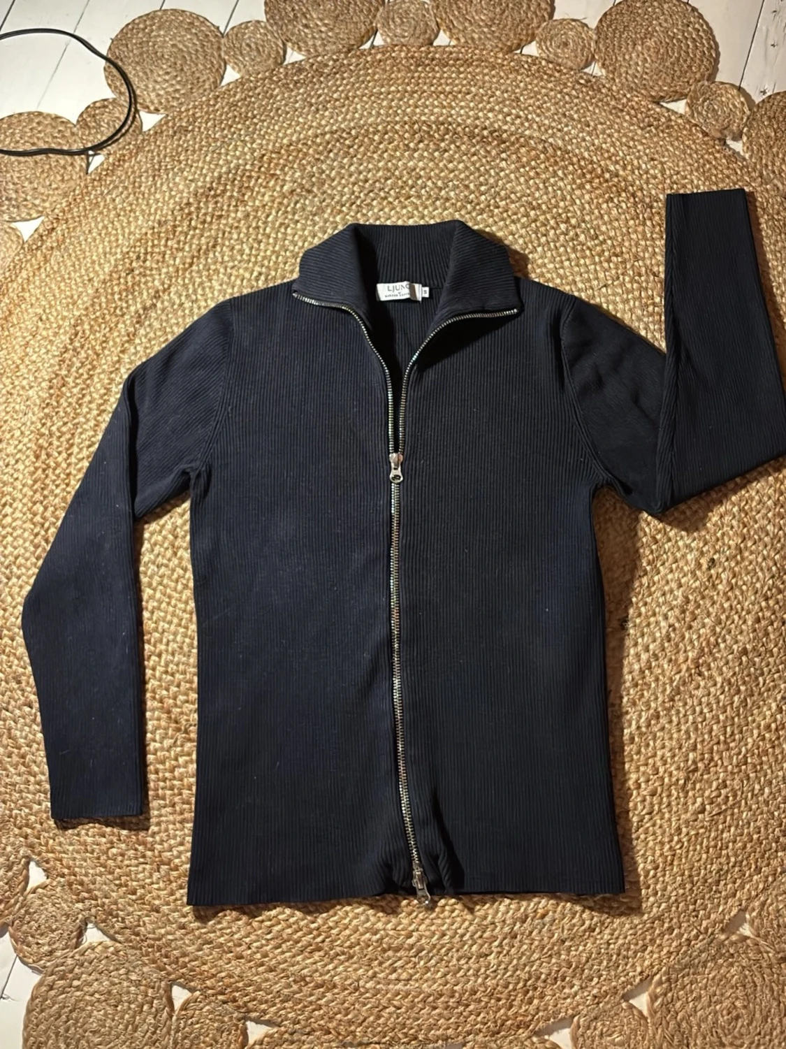 Full zip från LJUNG - 4