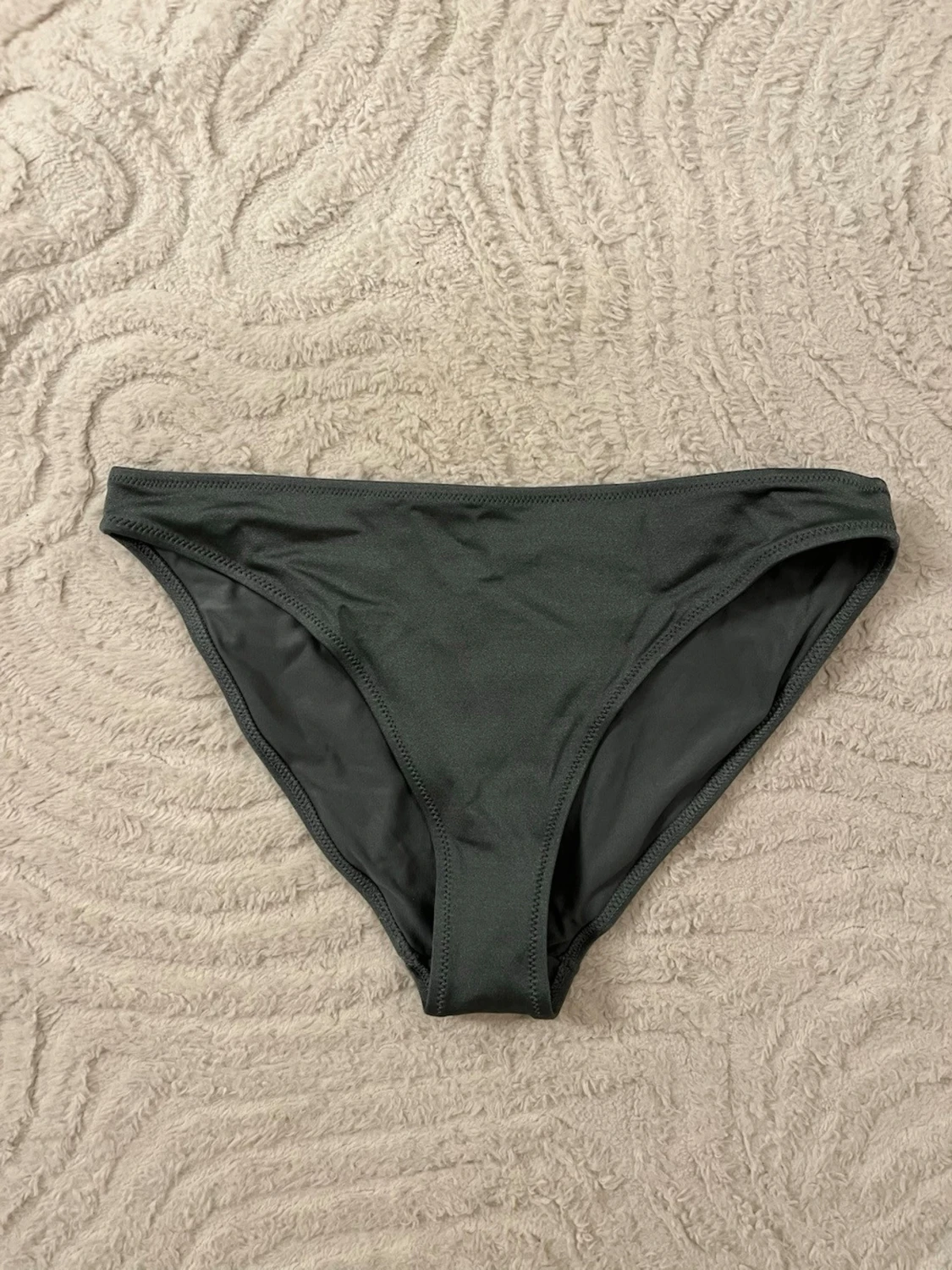 Mörkgrön bikiniunderdel