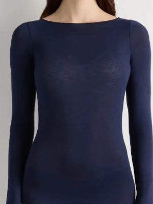 Intimissimi tröja - En enkel och stilren mörkblå långärmad topp från intimissimi. Storlek S.