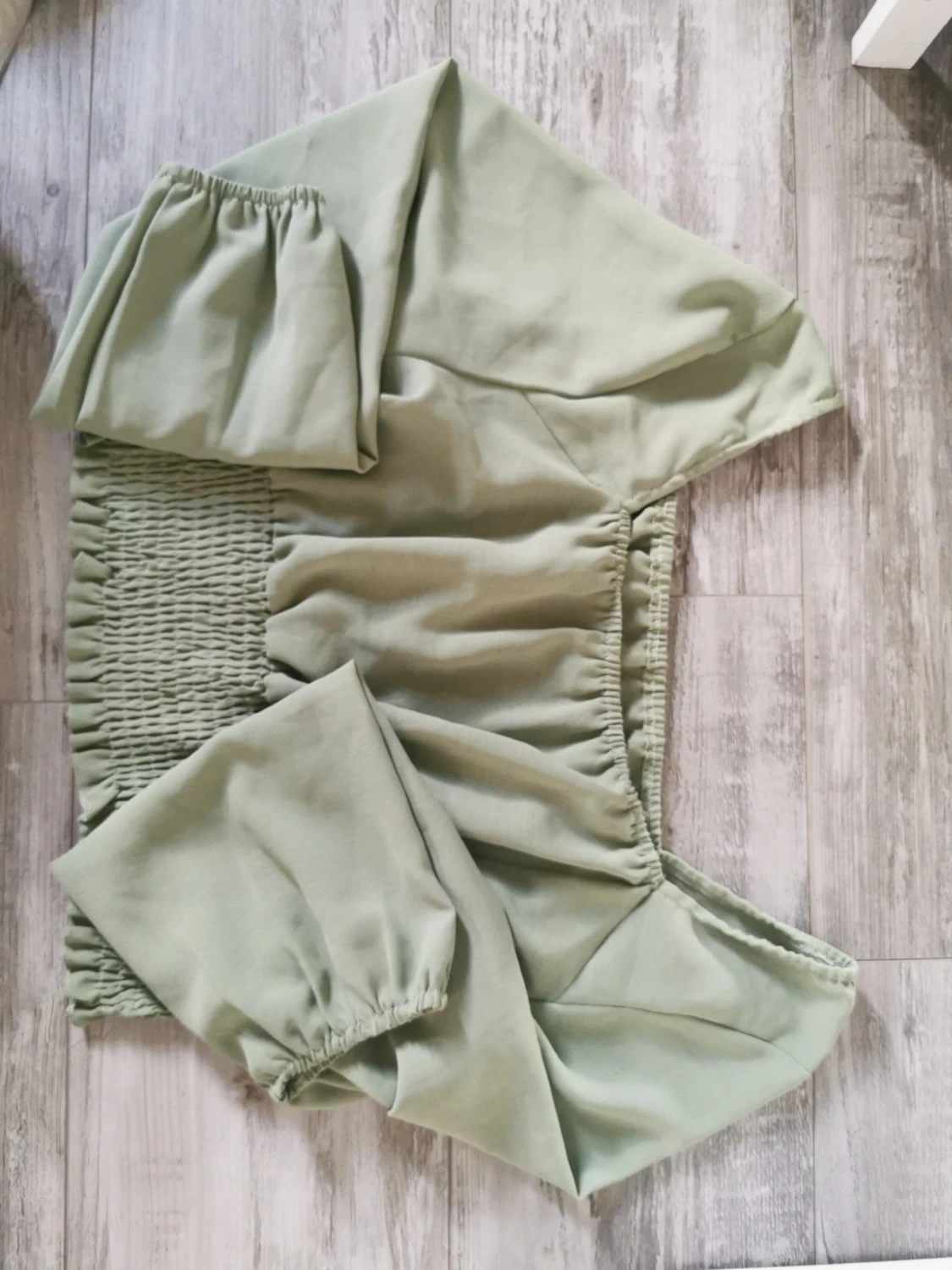 Grön croppad blus med puffärm - 2
