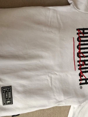 Hoodrich hoodie - Ny Hoodrich hoodie som jag säljer för den inte kom till användning. Skriv om du har frågor.