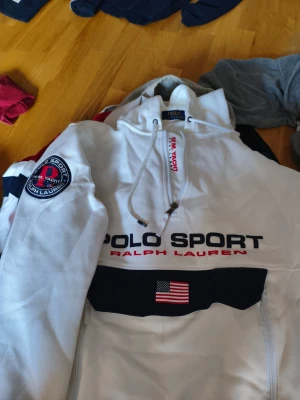 Polo Sport Ralph Lauren - Använd en gång.