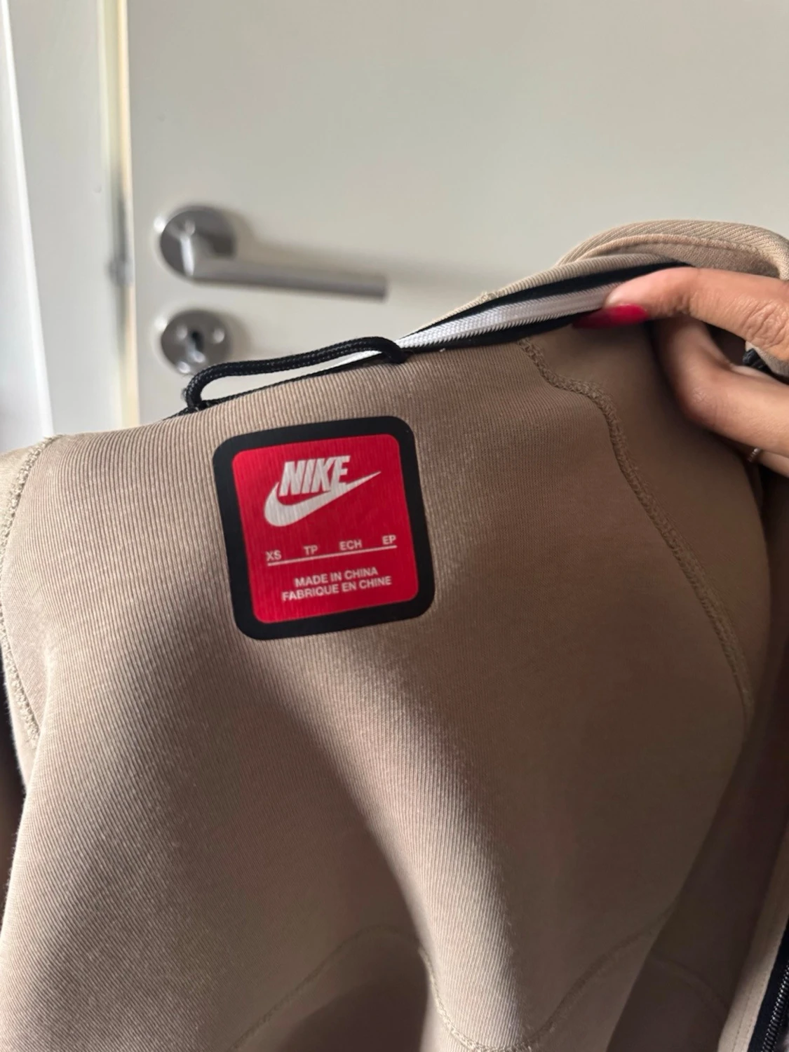 Nike tech hoodie - 1