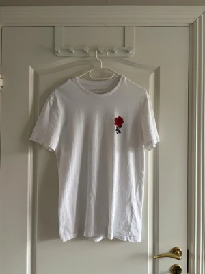 Tshirt - Mängdrabatt finns! Ju fler plagg du köper, desto bättre pris kan jag ge!