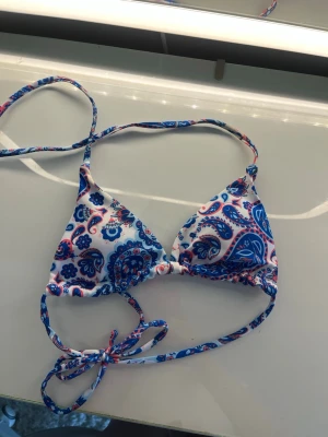 Bikini topp - Snygg bikini topp is storlek xss