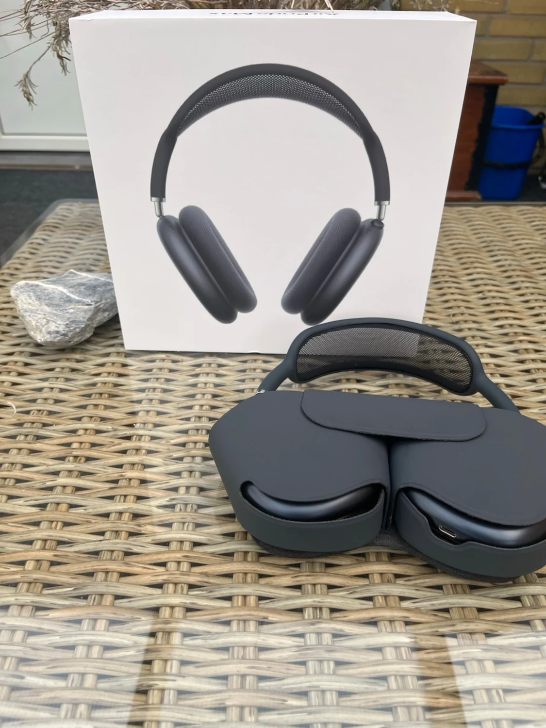 Apple AirPods Max - 1