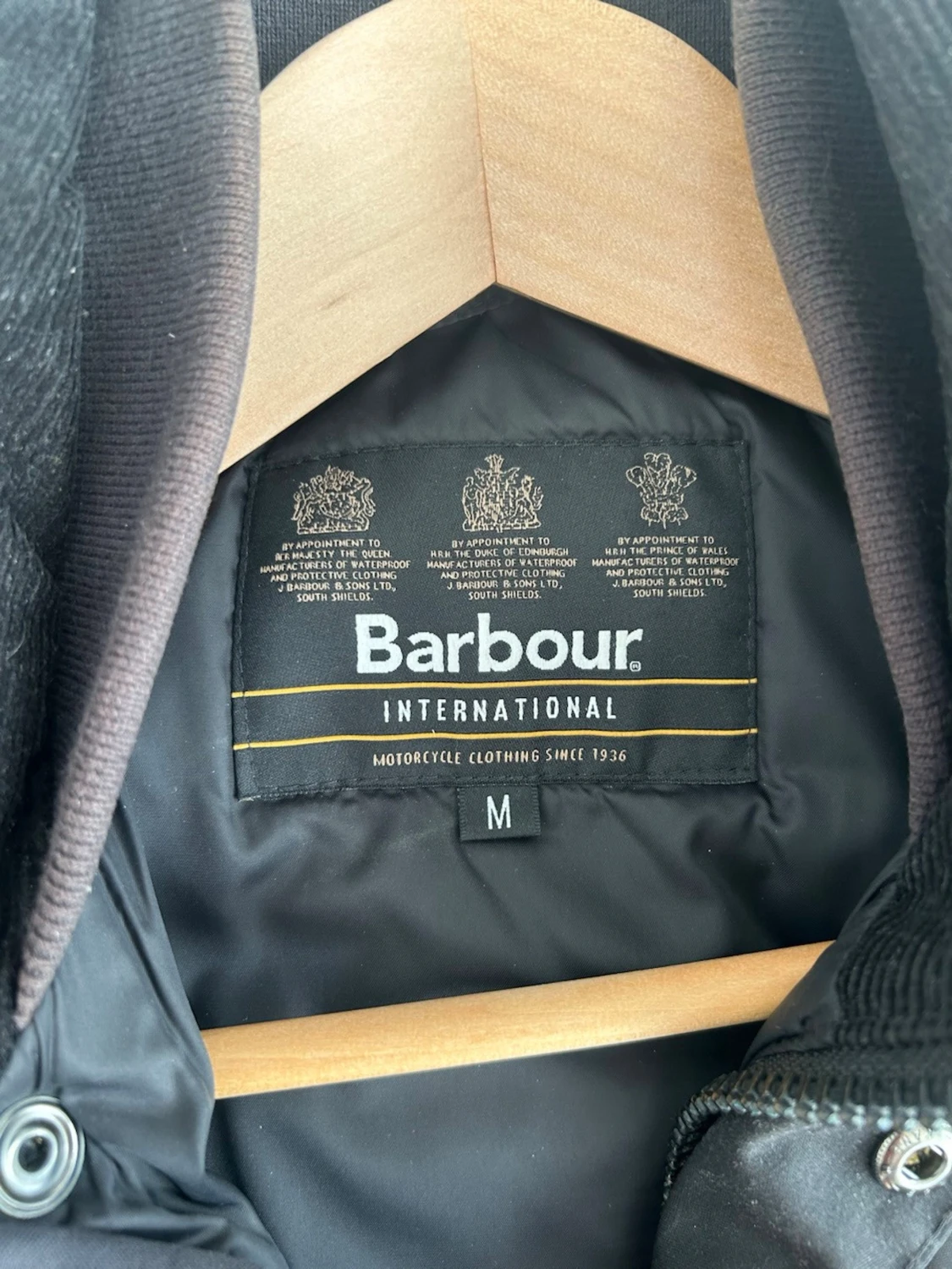 Svart jacka från Barbour International - 1