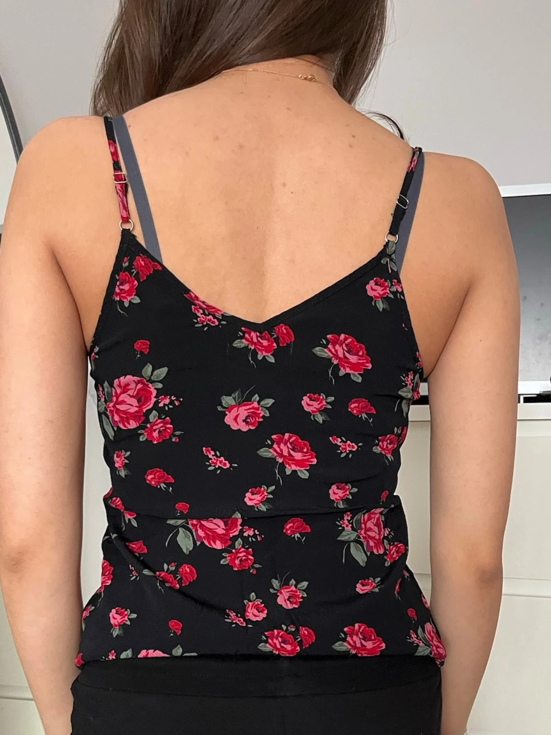 Blommig svart linnetopp med spets - 1