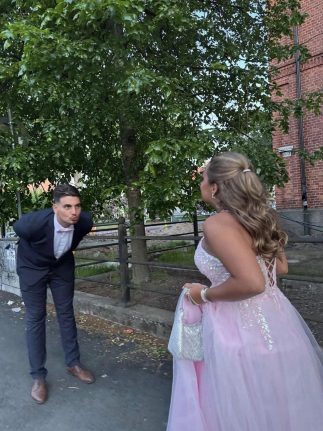 Ljusrosa långklänning med paljetter - 2