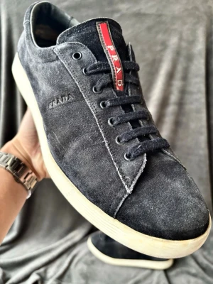 Prada skor - Orginalstorlek: 10~44, fråga om innermått vid osäkerhet 