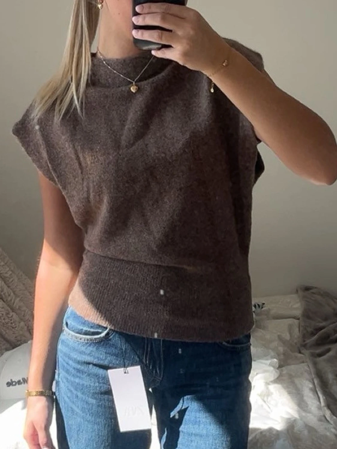 Brun stickad topp från Nelly