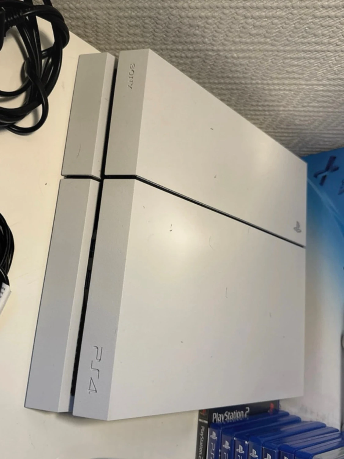 Ps4 + Tillbehör  - 2