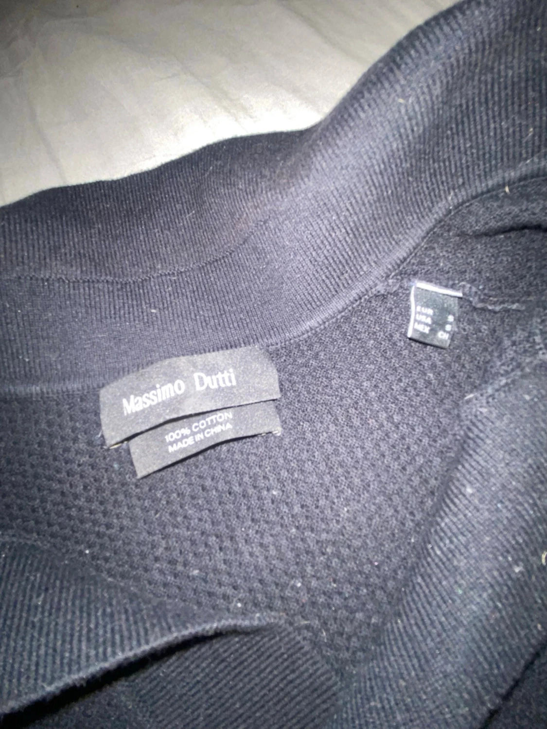 Mörkblå stickad pikétröja  - 2