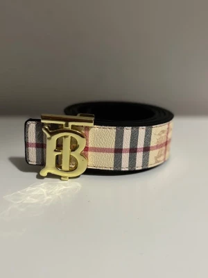 Burberry bälte - Helt ny, skickas inom kort tid 