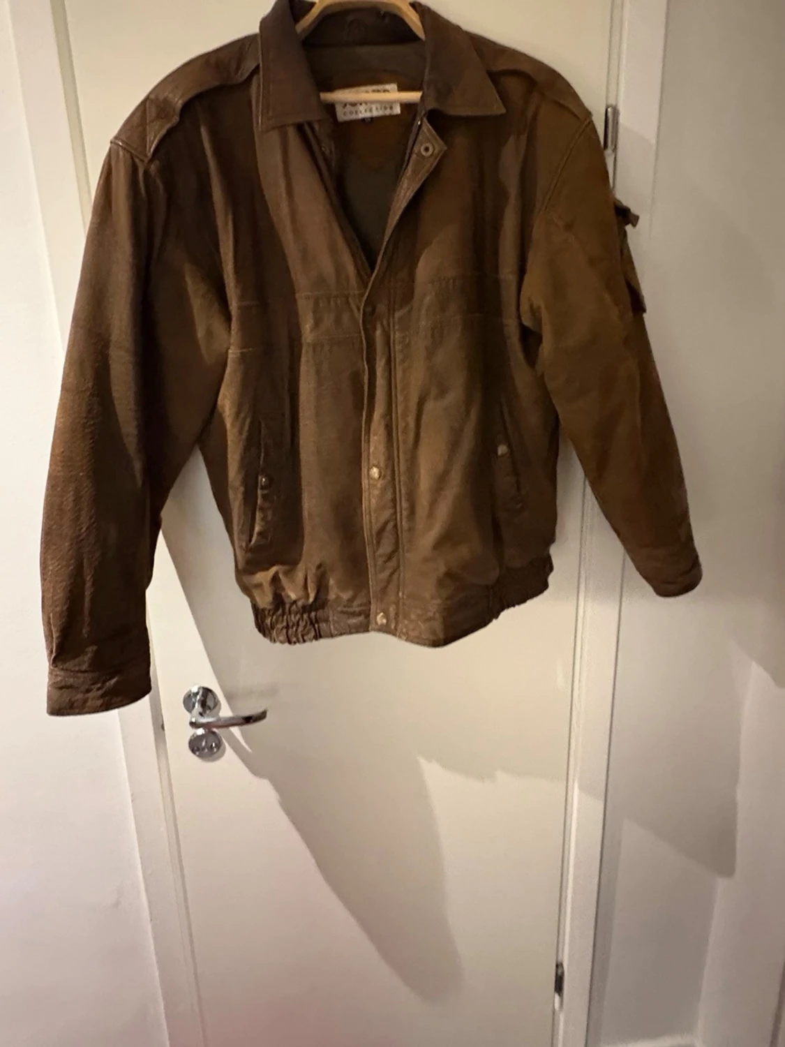 Brun bomberjacka i canvas