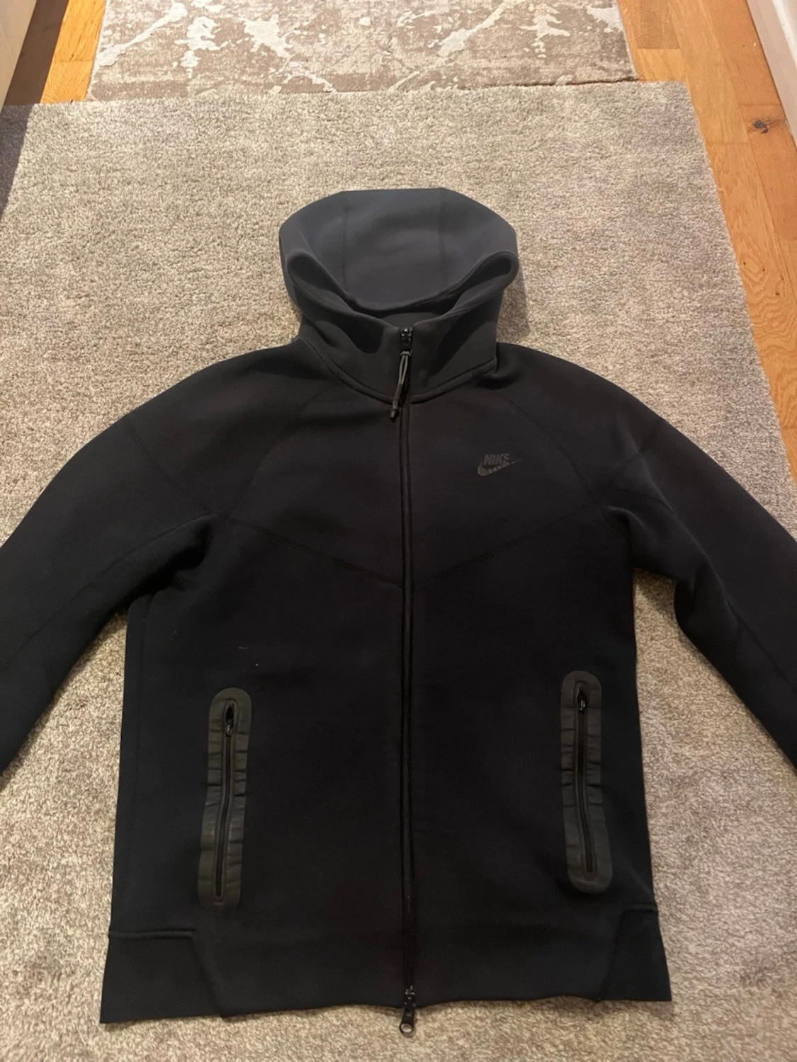 Svart Nike tech kofta