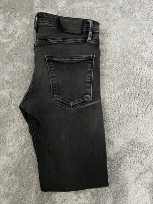 Jack and Jones jeans  - Tja, säljer ett par jeans ifrån märket Jack and Jones. skick 9/10 nypris - 899kr säljs - 249kr!