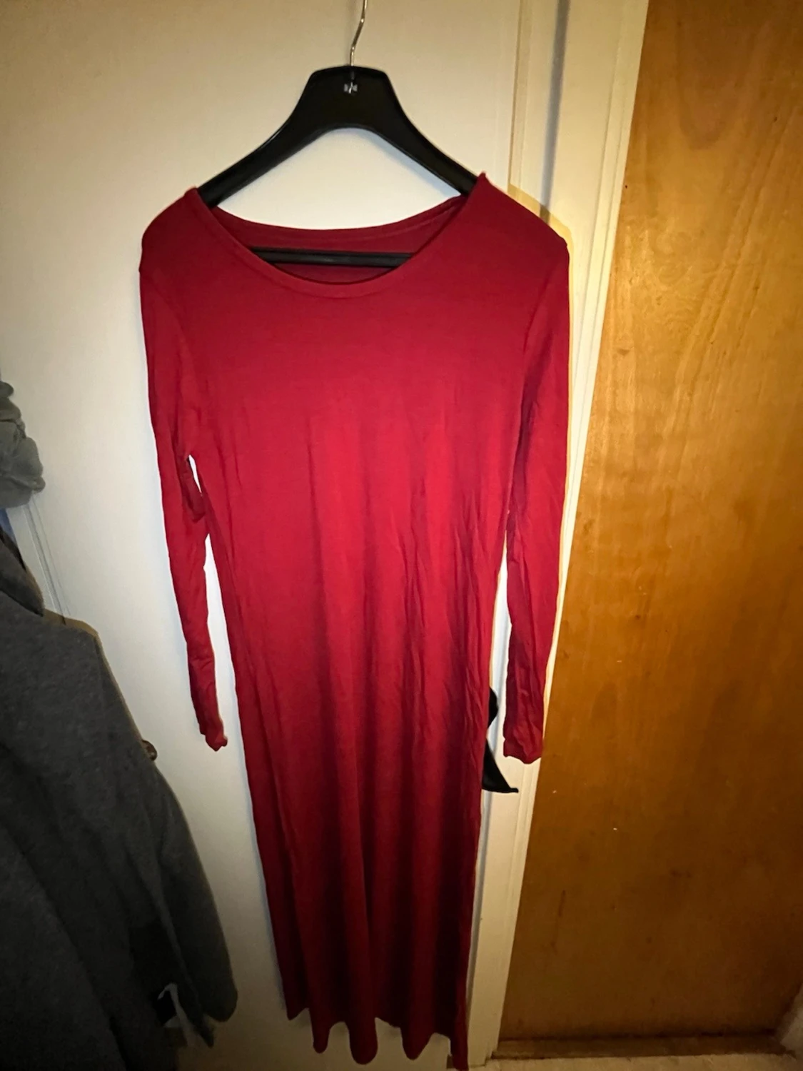 Röd långärmad långklänning - 2