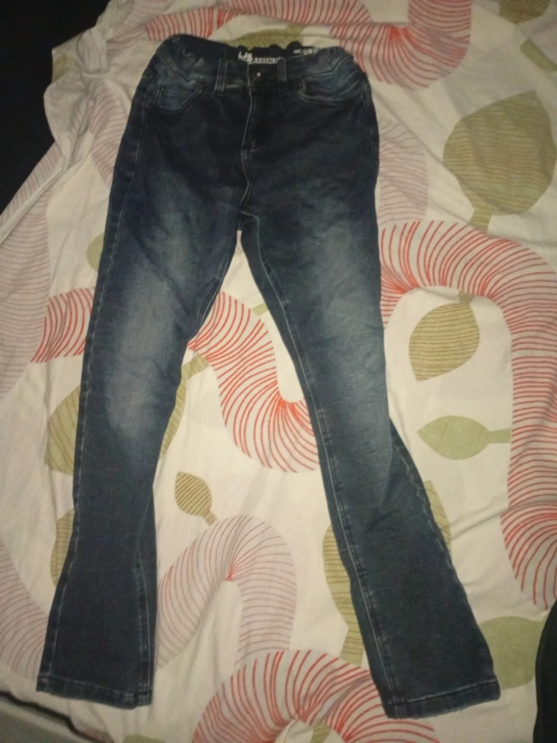 Mörkblå jeans från Madison
