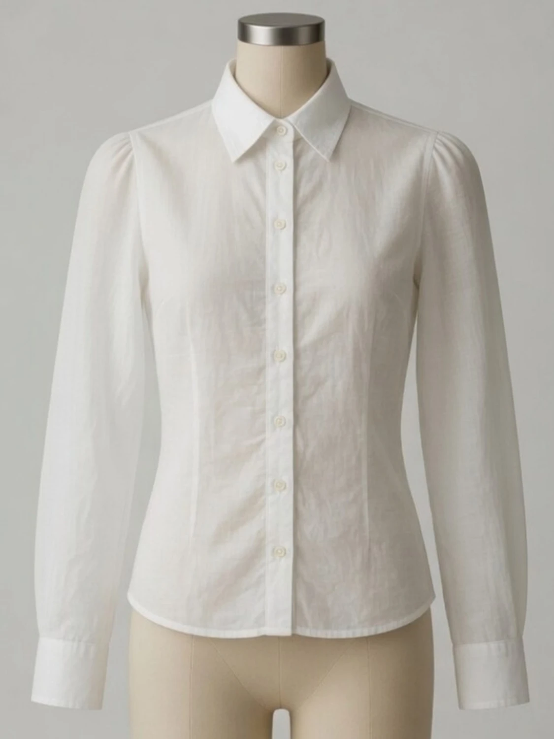 Vintage look, vit skir / tunn / luftig  blus / skjorta. 34 / XS.