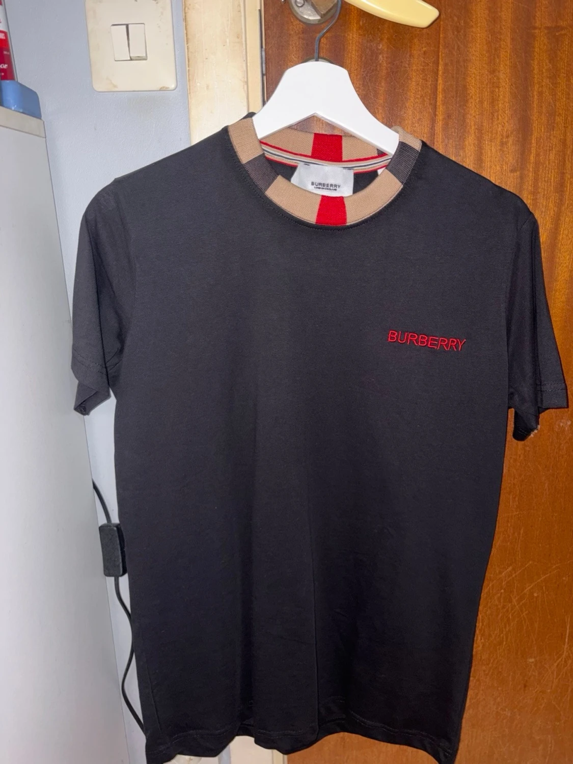 Burberry t-shirt oanvänd, Storlek S - 1