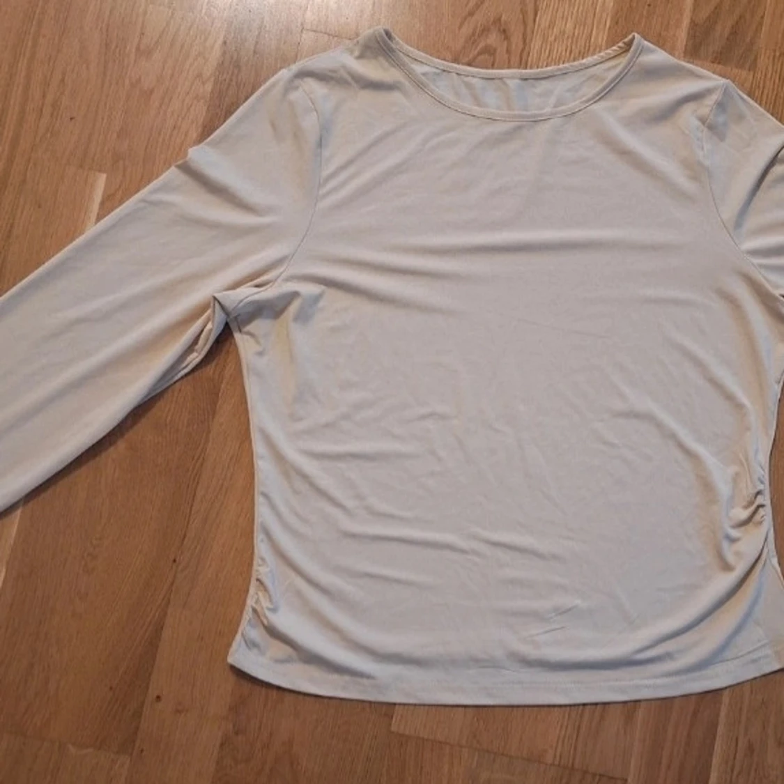 Beige långärmad topp