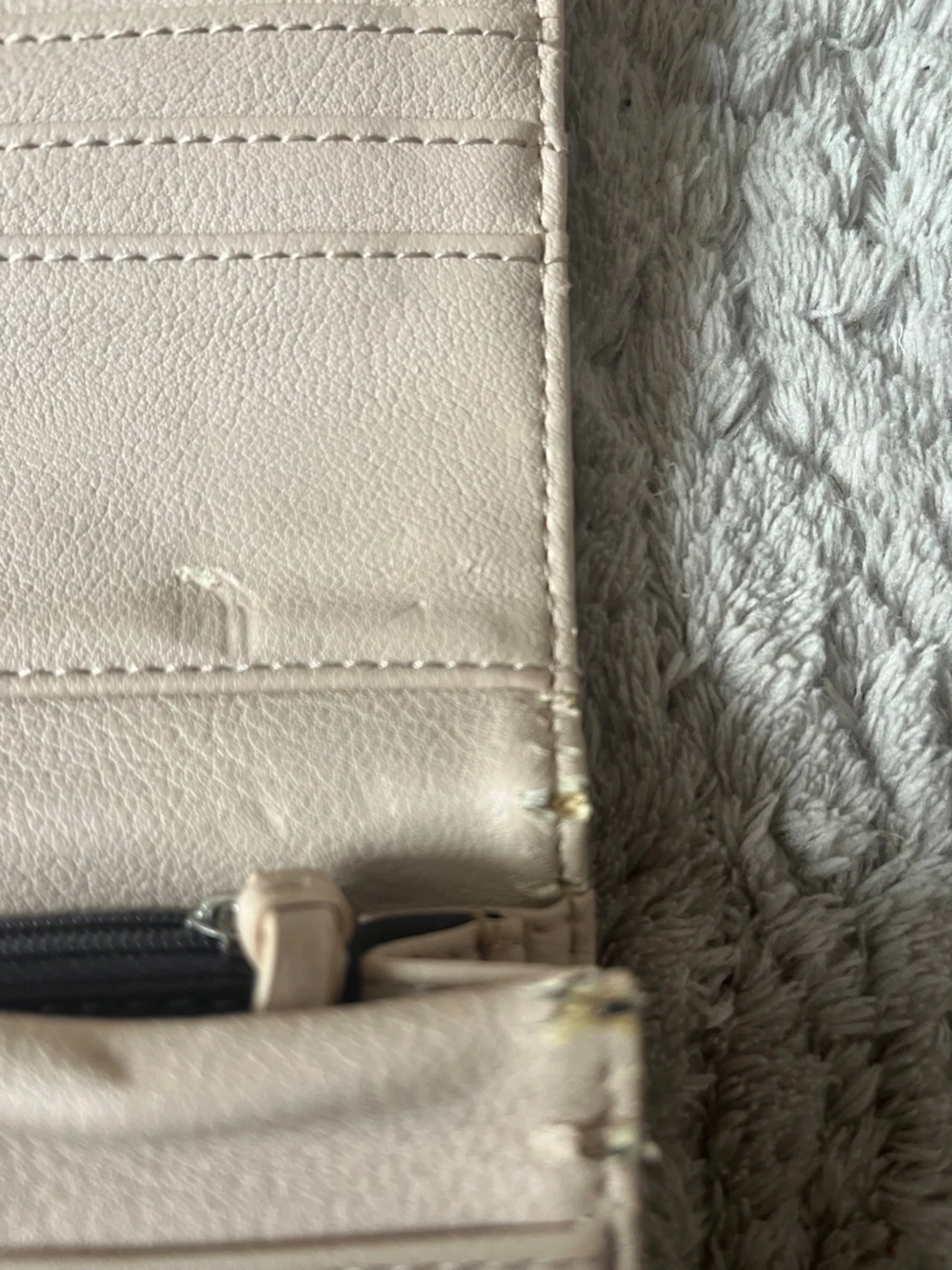 Beige plånbok från Calvin Klein - 2