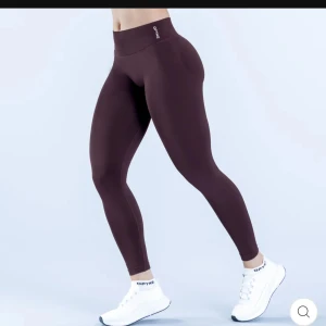 Bruna tights från Dfyne - Helt nya Impact tights från Dfyne (endast testade) köpta för 700 kr inkl frakt