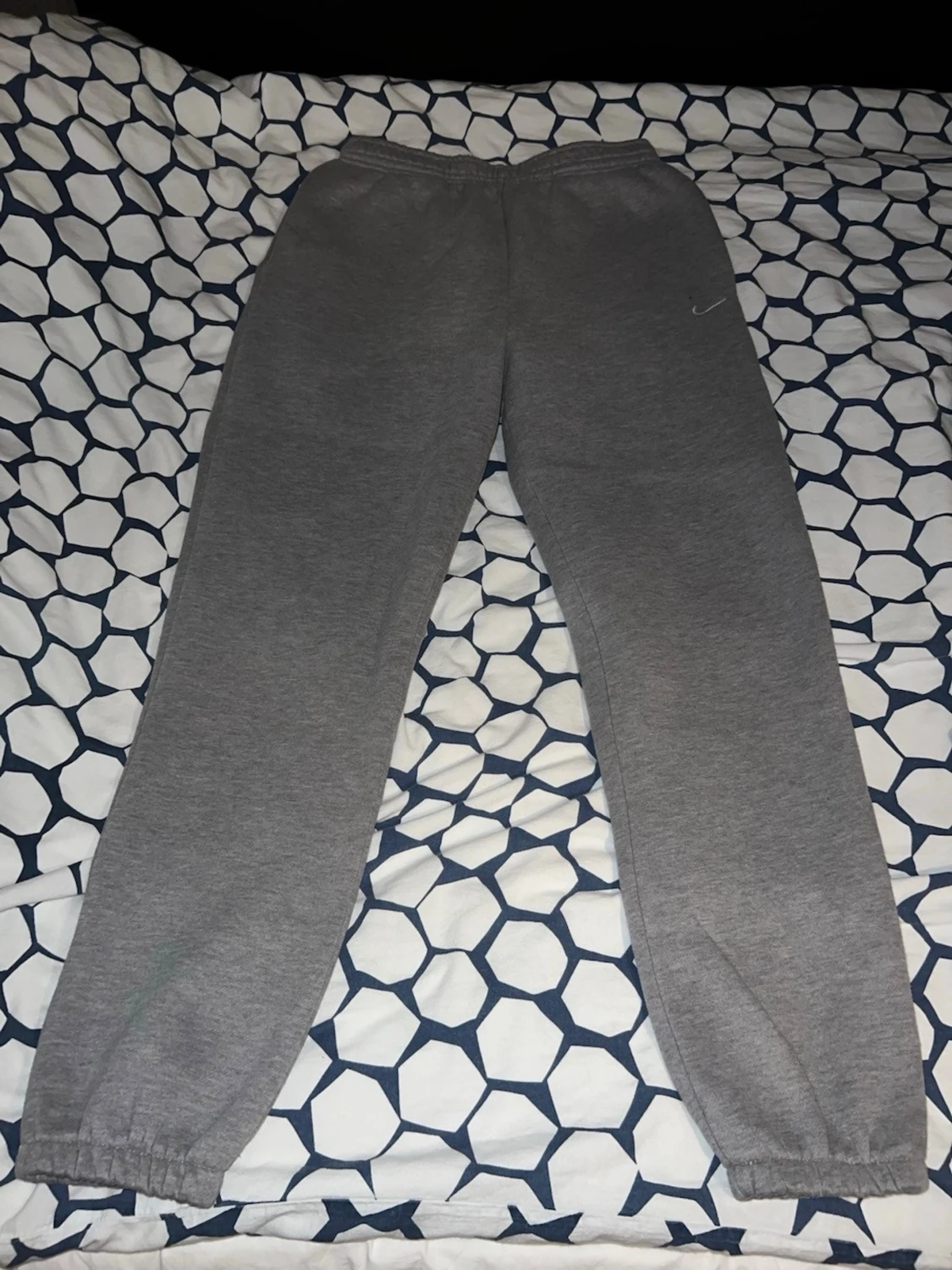Gråa mjukisbyxor från Nike