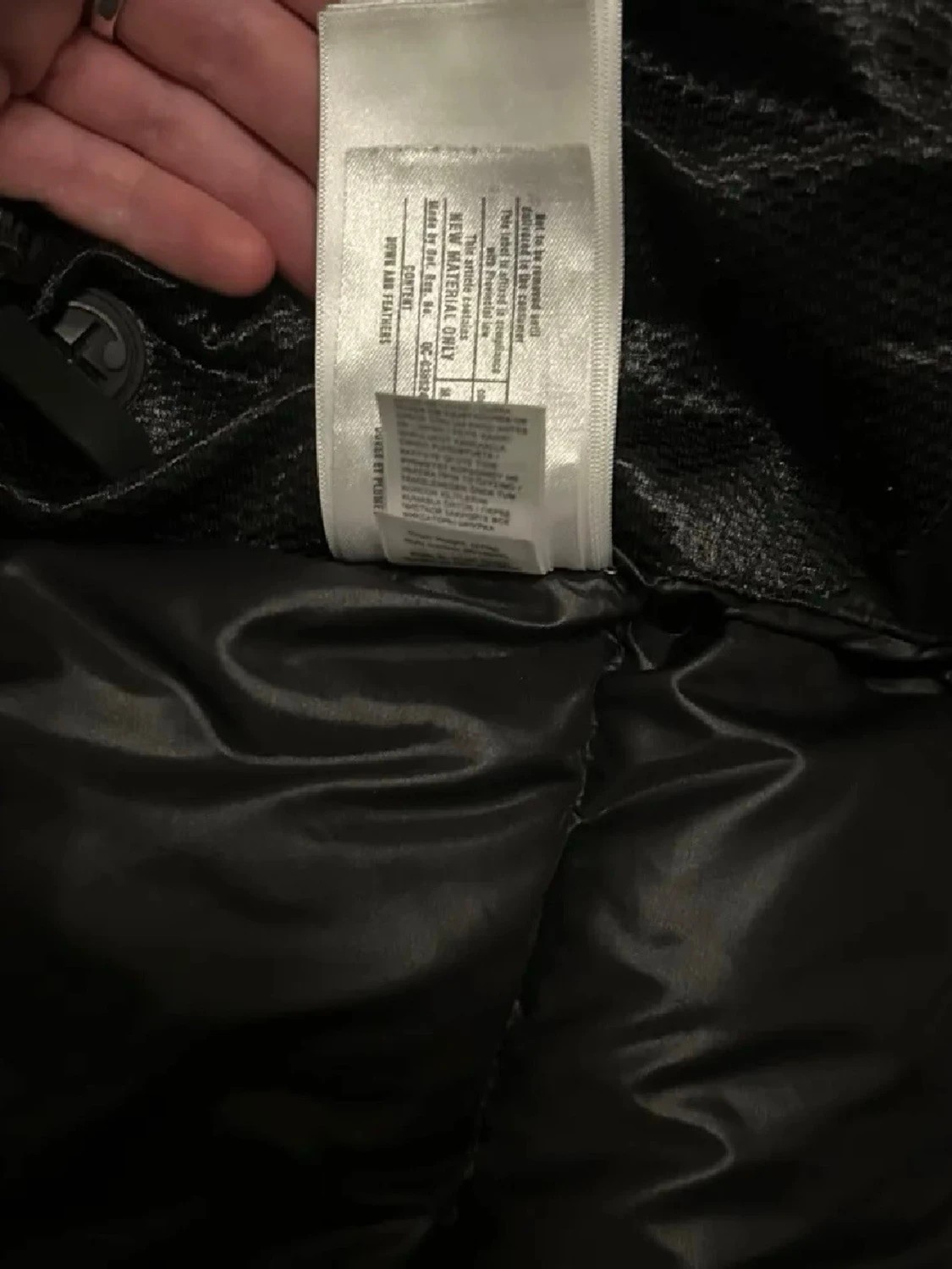 Svart pufferjacka från Burberry  - 5